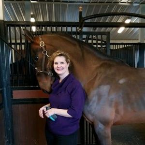 Meet your Posher, Julie